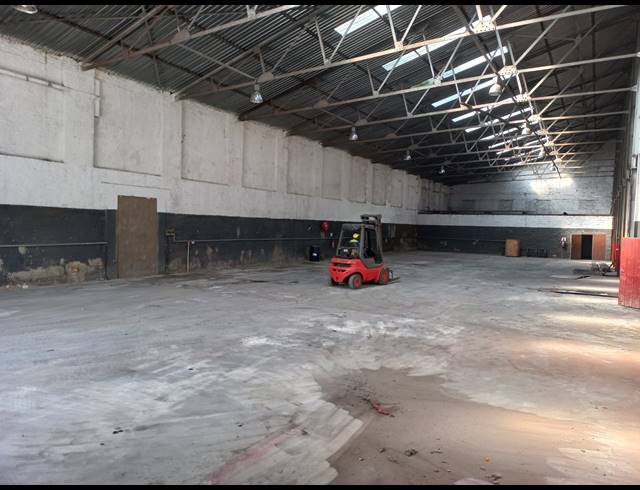 1,260M² FACTORY TO LET IN ANGELO